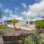 Casa Margarita Villa *