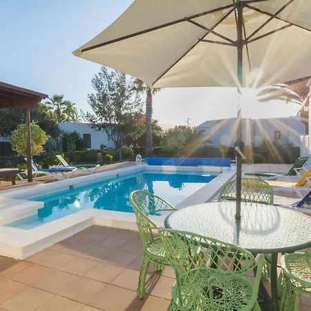 Casa Margarita Villa *